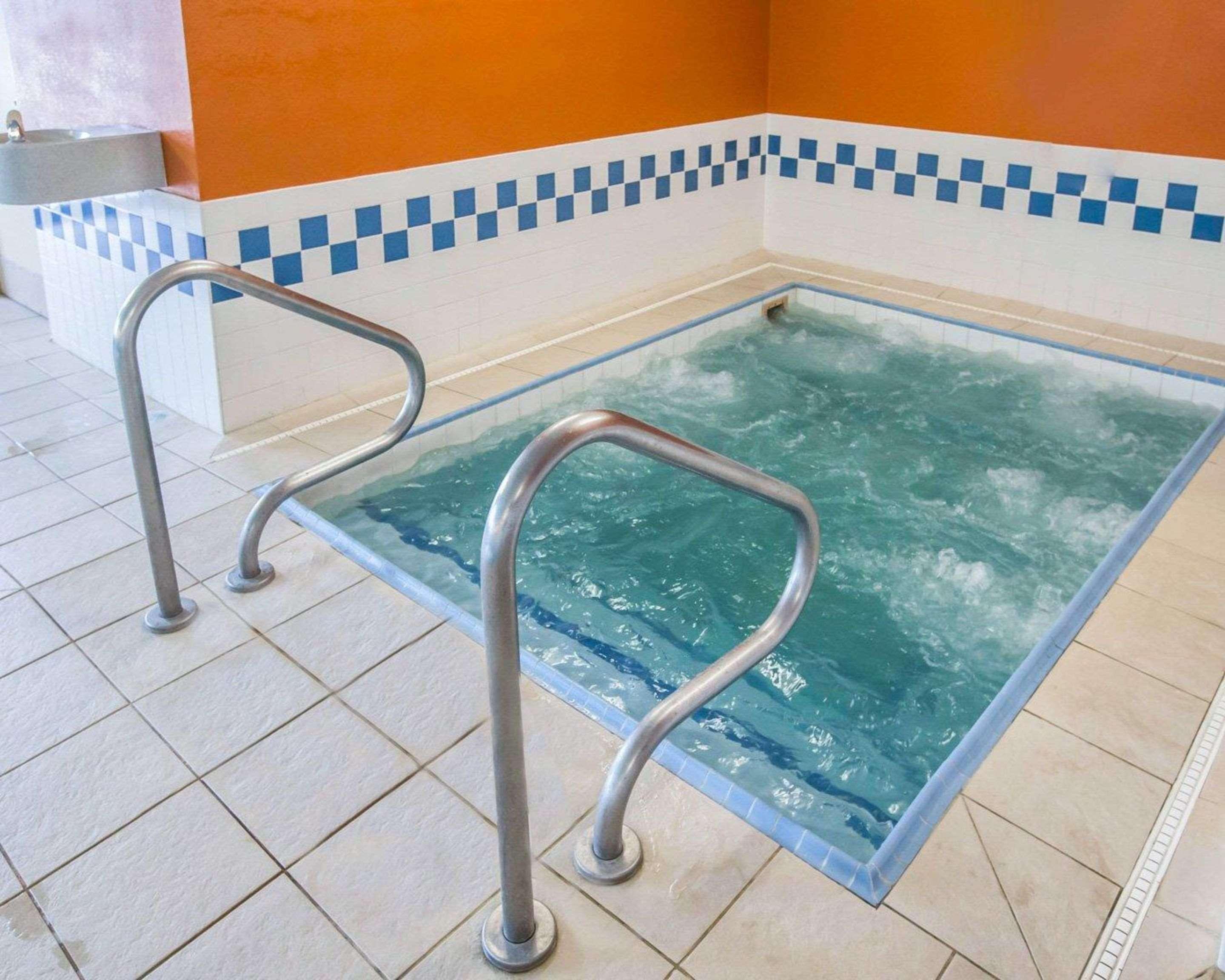 Mainstay Suites Joliet I-80 מראה חיצוני תמונה