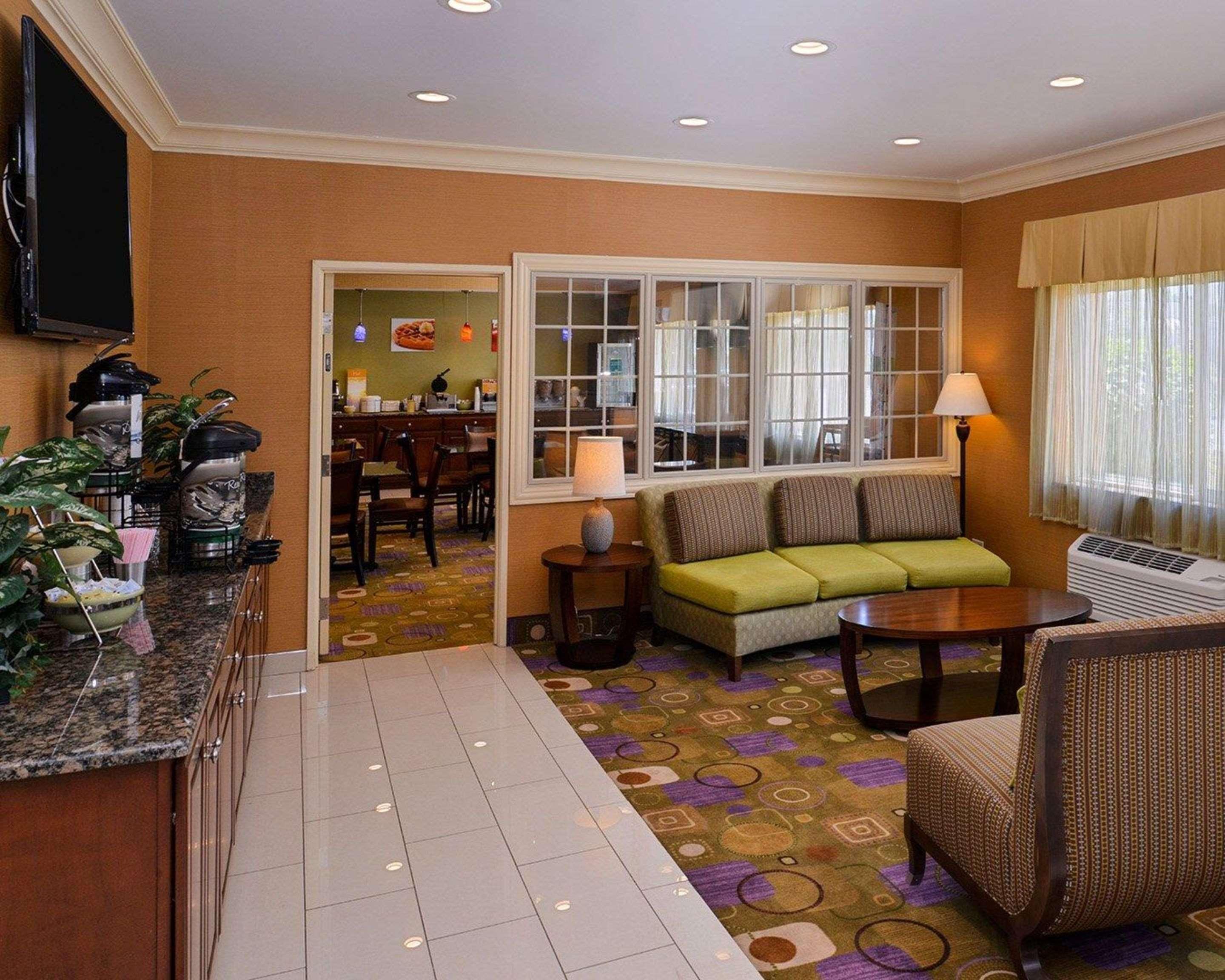 Mainstay Suites Joliet I-80 מראה חיצוני תמונה