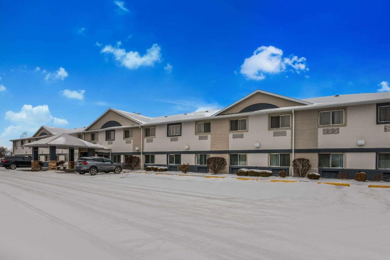 Mainstay Suites Joliet I-80 מראה חיצוני תמונה